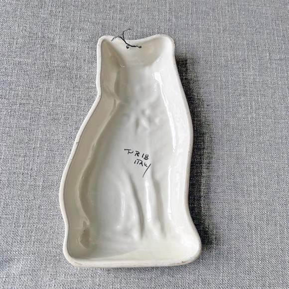 Hand Painted Ceramic Cat Wall Hanging Made in Italy - Picture 4 of 8